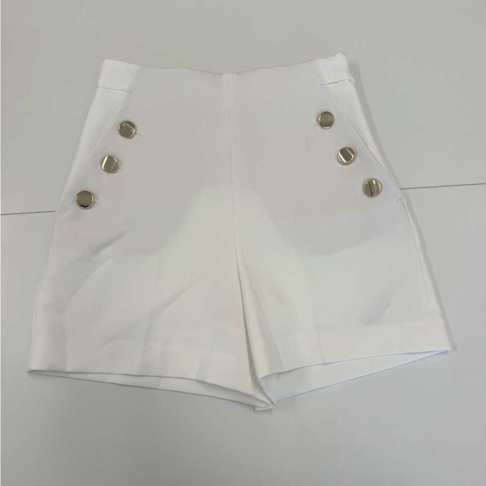 Zara White High-Waist Sailor-Style Shorts with Gold Buttons